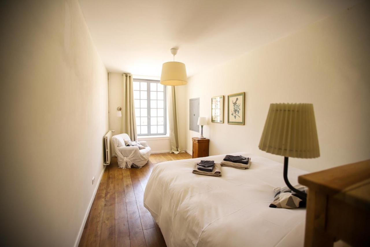 ホテル La Basse Cour Tanlay エクステリア 写真