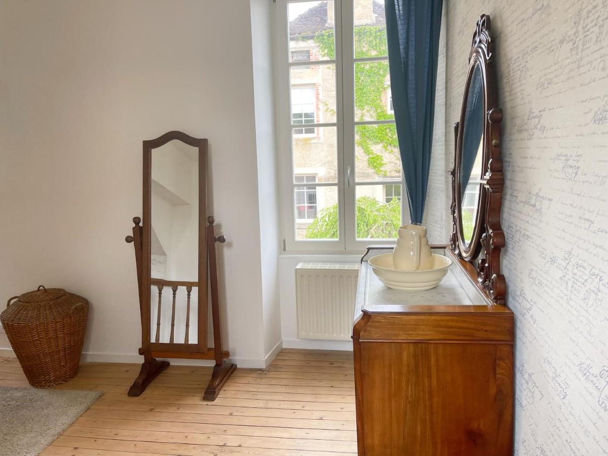ホテル La Basse Cour Tanlay エクステリア 写真